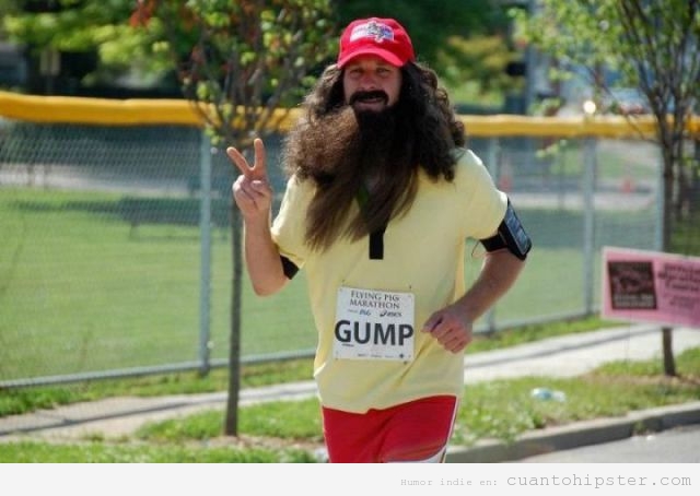 Hipster o Forrest Gump corriendo una maratón