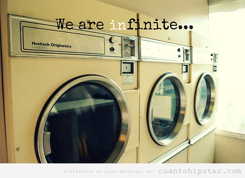 Imagen hipster con frase profunda en una lavandería