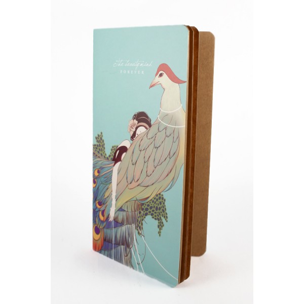 Cuaderno vintage dibujo de mujer y pavo real