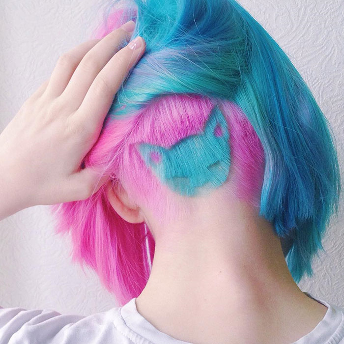 Peinado hipster, pelo de colores con forma de gato rapada