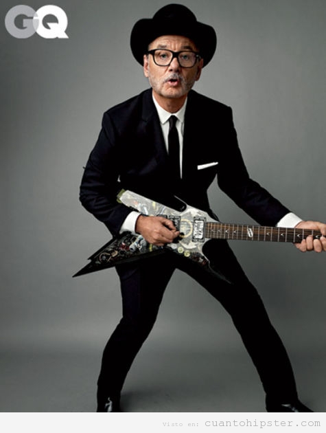 Foto de Bill Murray moderno con guitarra eléctrica
