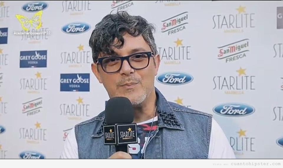 Alejandro Sanz look hipster en Starlite